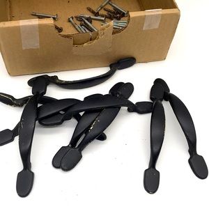 Metal Cabinet Handle’s Quantity (9)